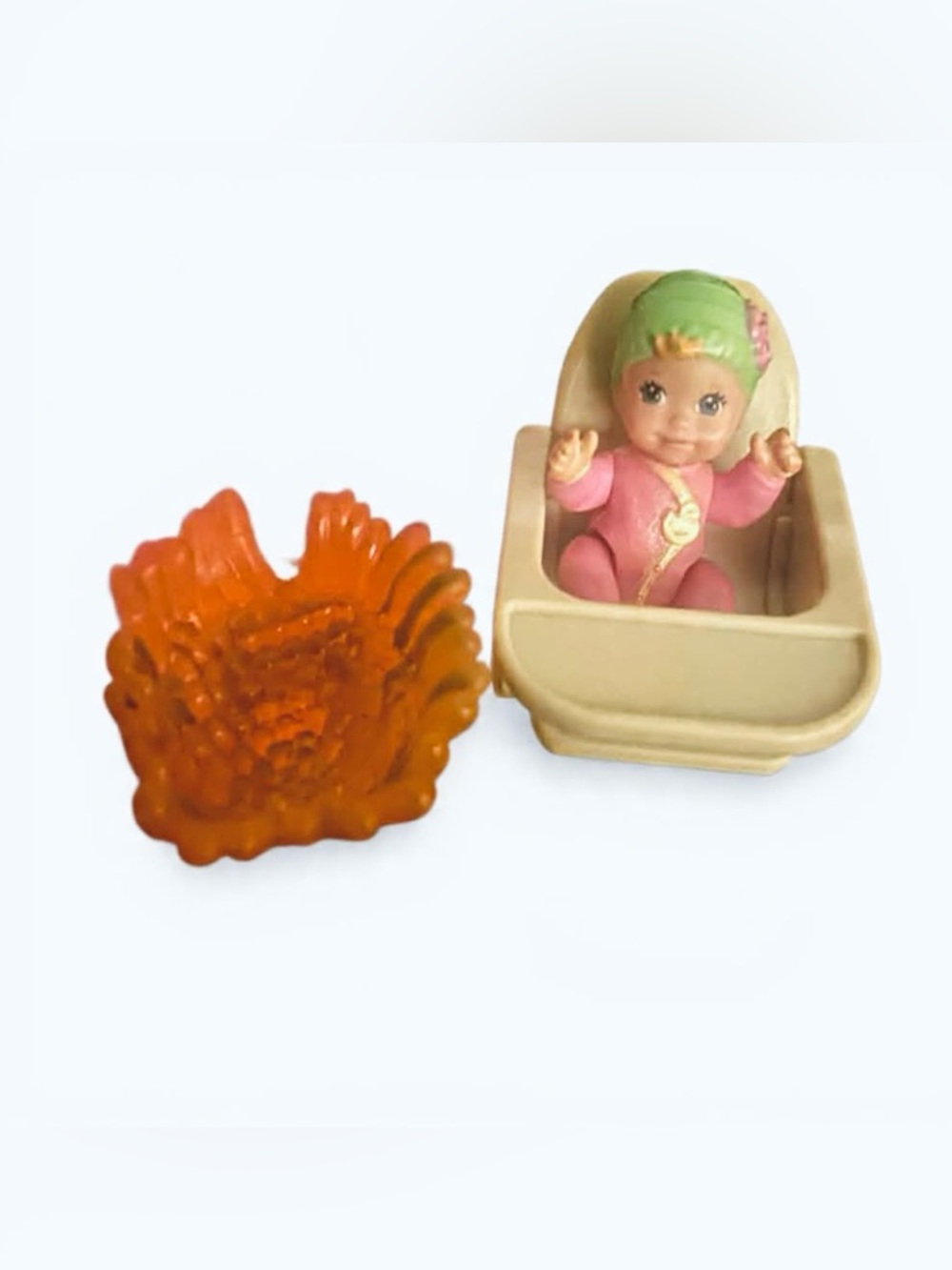 Vintage Fisher-Price Loving Family Dollhouse baby girl doll 2014 HTF